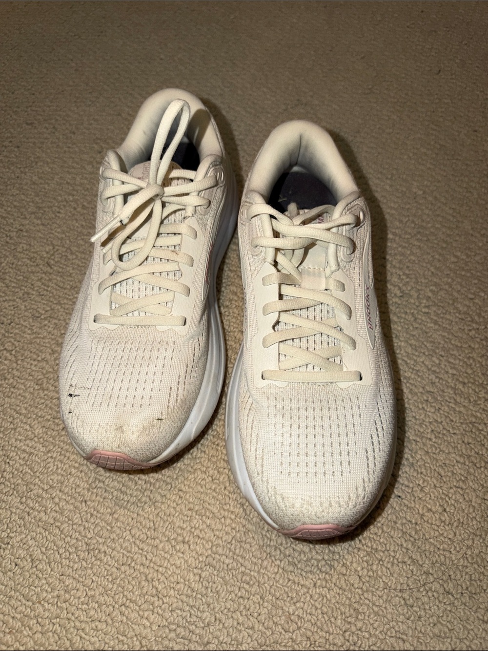 Brooks Women's Cream Running Sneakers with Pink Accent